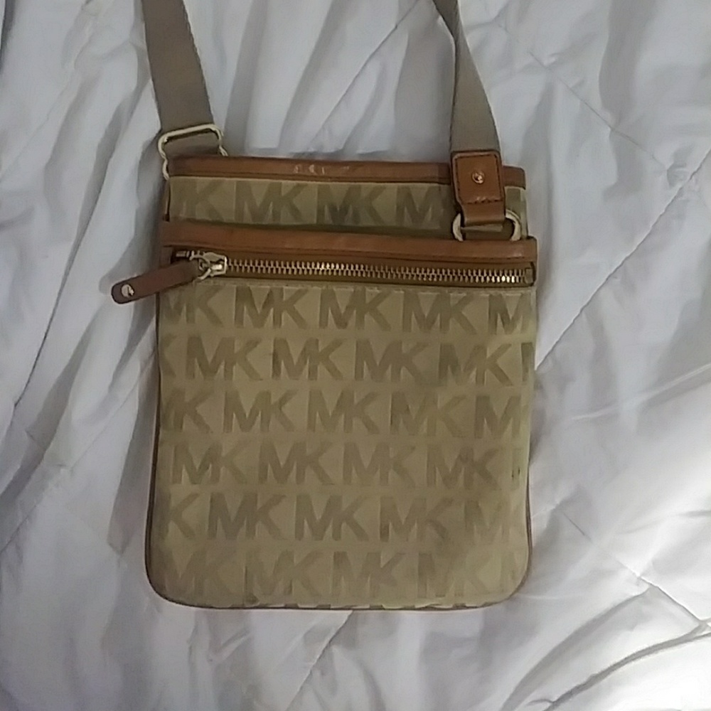 Cute crossbody